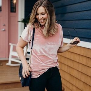 👛{Wayf} Pink Crushed Velvet Top👚